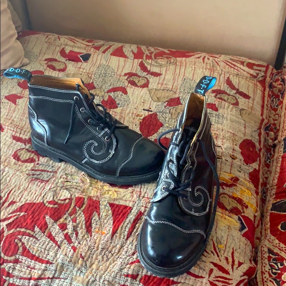 7th heaven 5 eyelet Derby by John Fluevog